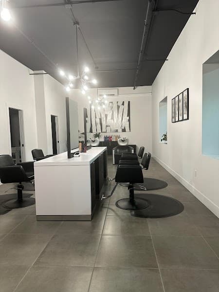Mane Studio Inc